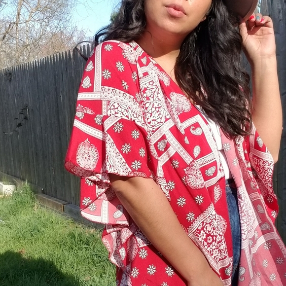 MANDALA KIMONO RUFFLE CARDIGAN IN RED - Picture 8 of 9